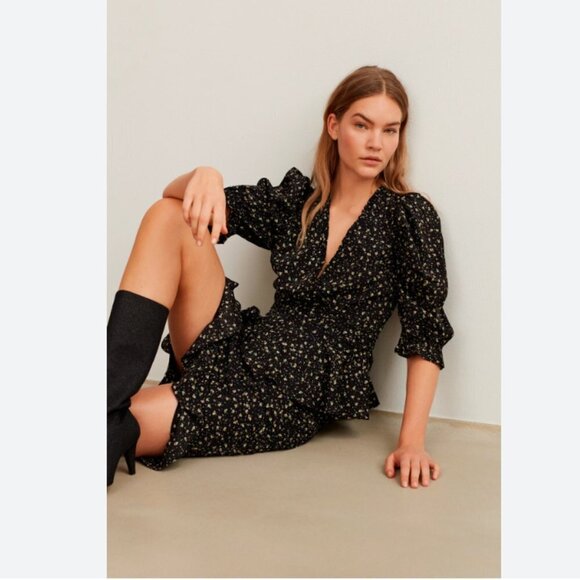 NWT SOFIE SCHNOOR BLACK FLORAL PUFF SLEEVE PEPLUM BLOUSE - S - Picture 1 of 12